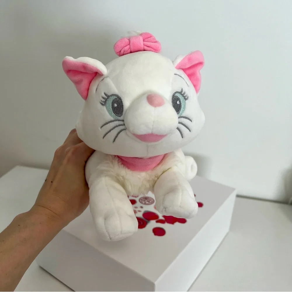 Disneyland Paris Aristocats Marie White and Red Plush Toy - Picture 3 of 8